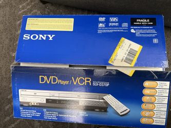 Sony SLV-D370P DVD/VCR Combo Player with Original Box