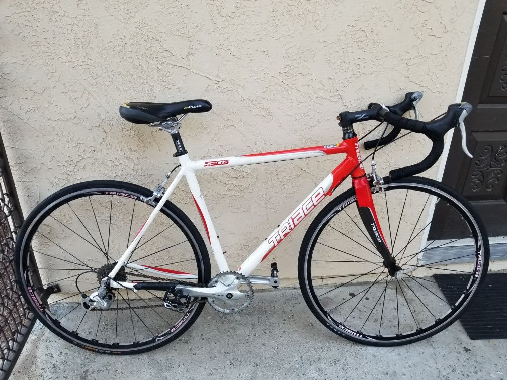 Triace S503 Road bike w/carbon fiber forks