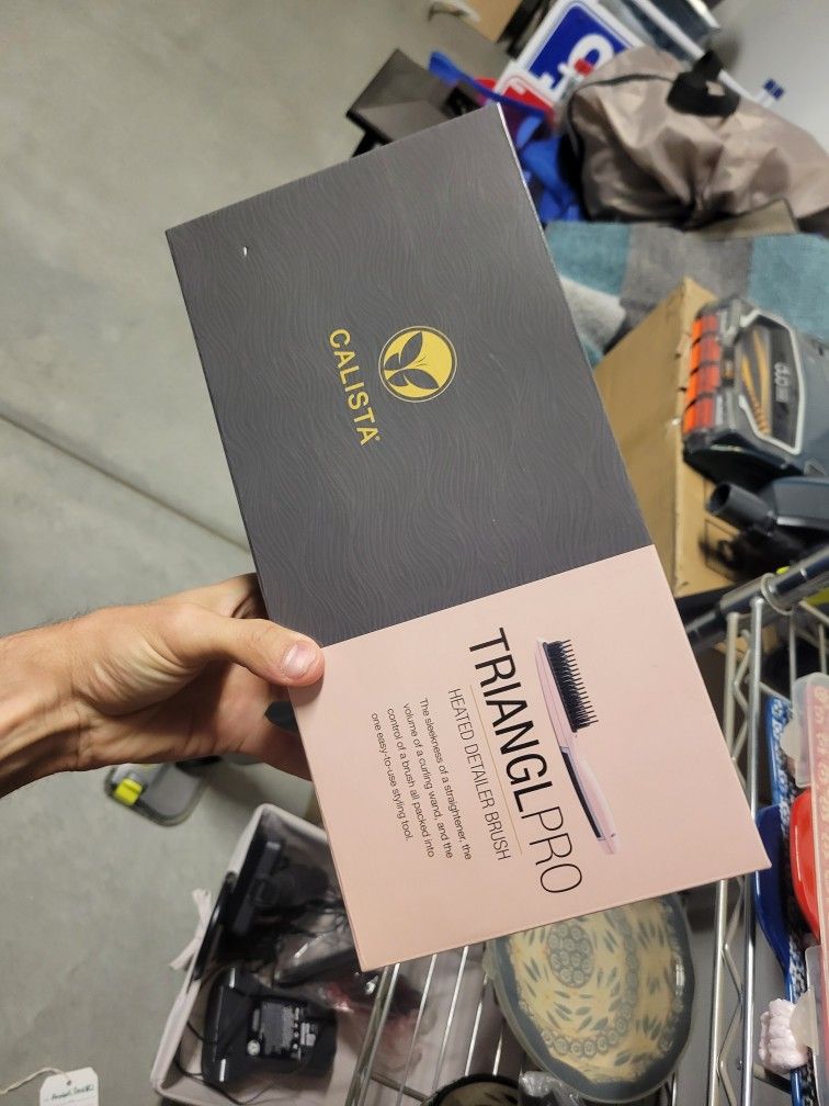 Calista Triangle Pro Hair Brush Straightener New