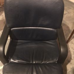 BRAYTON  EXECUTIVE OFFICE CHAIR 
