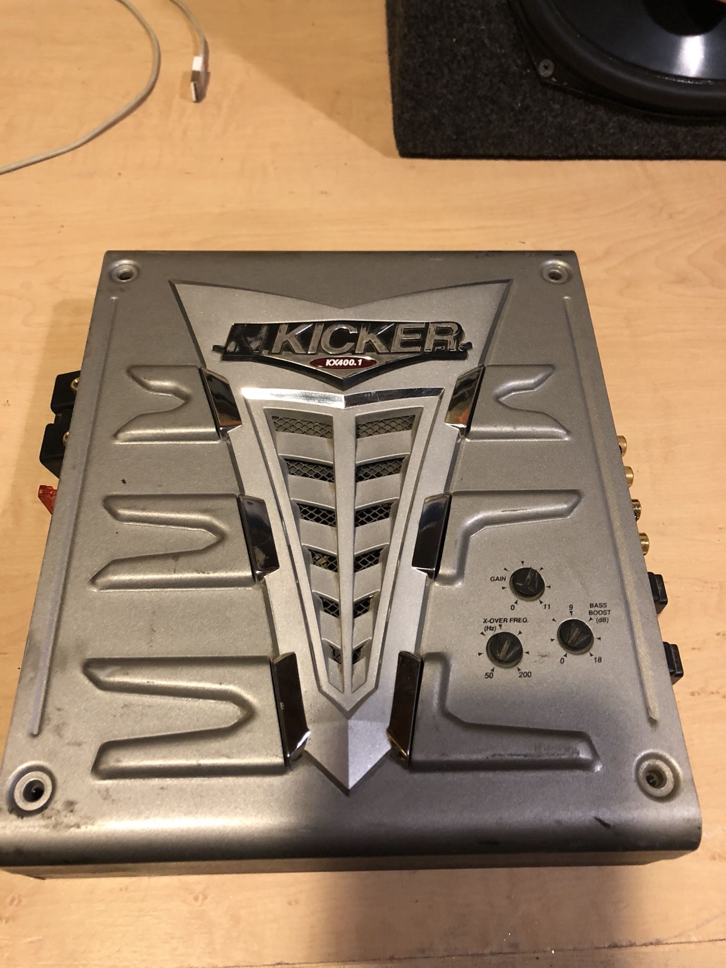 Kicker KX400.1 mono amp in good condition both physically and performance wise
