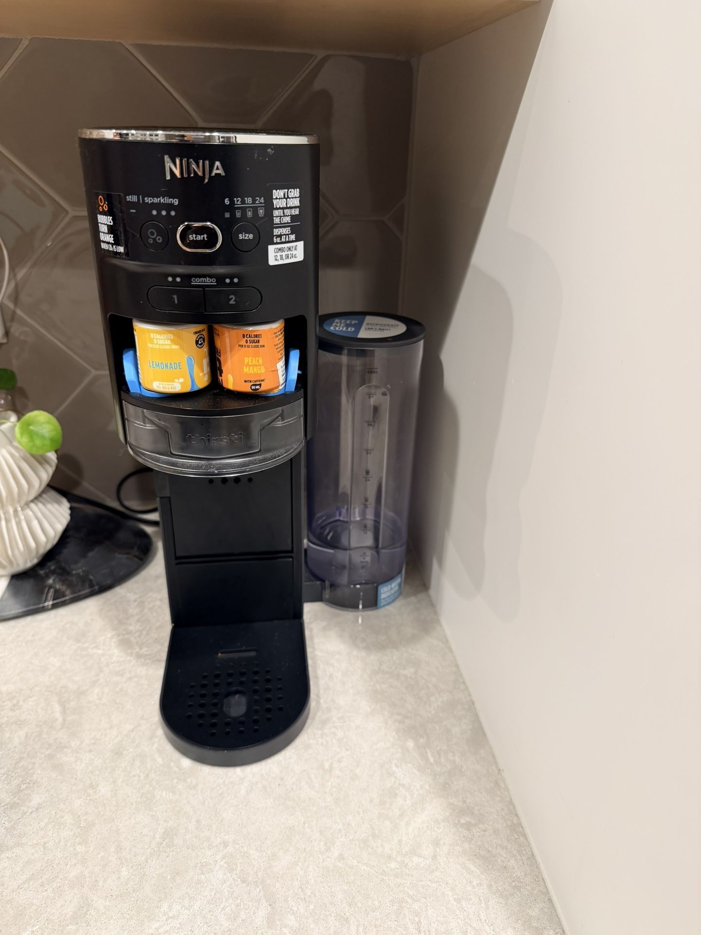 Ninja Thirsti Drink System Black 