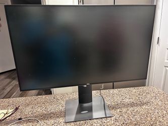 Dell Ultra Sharp 27” Monitor, Like Mew