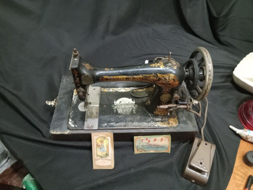 Antique 1891 Singer Sewing Machine
