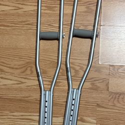 Crutches Up To 5’11