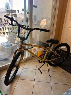 24 Inch BMX Bikes for 6-14, Bicycles with 4 Pegs, High-Carbon Steel BMX Frame, 360° Handlebar Rotation