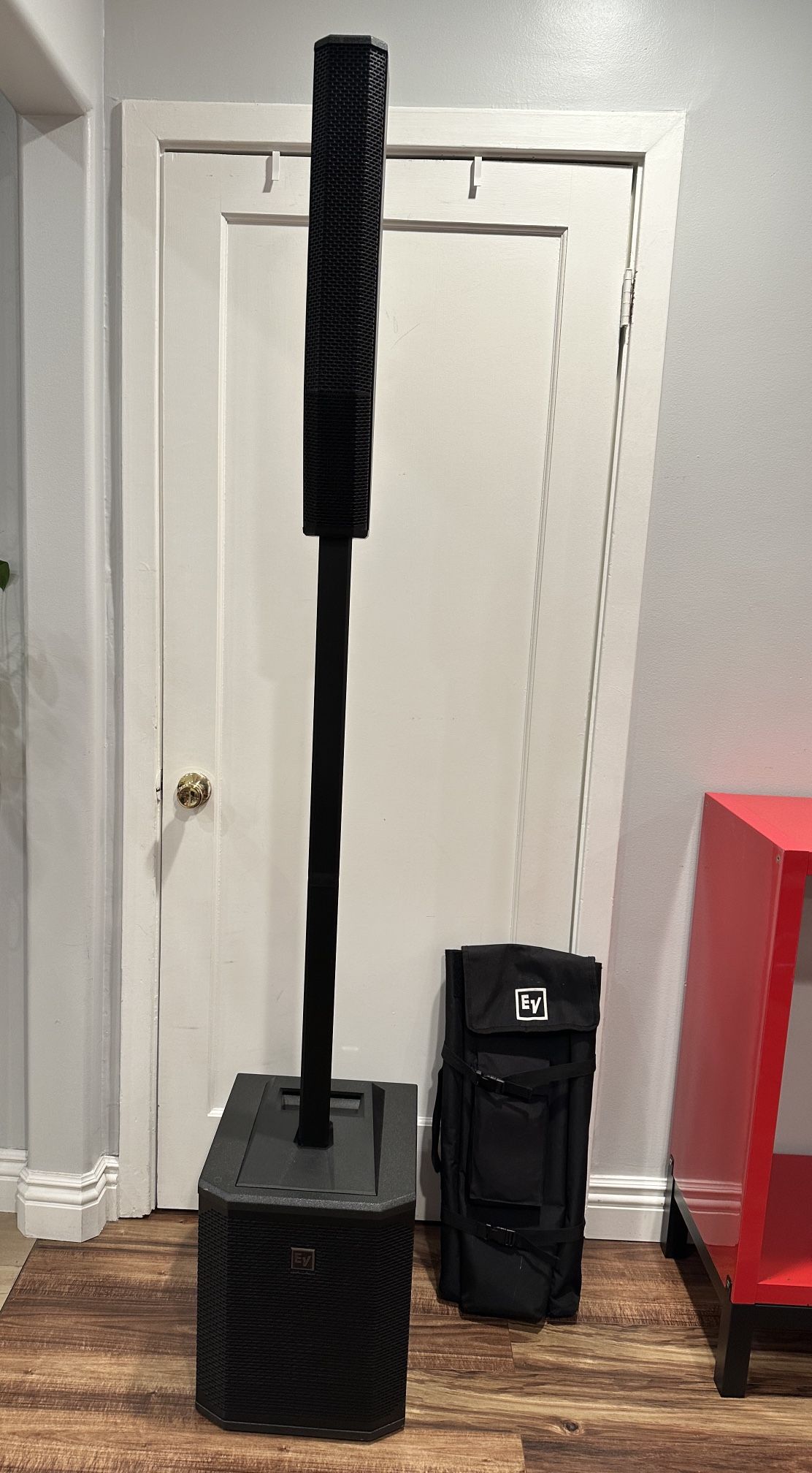 Electro-Voice Evolve 30M Portable Column PA System