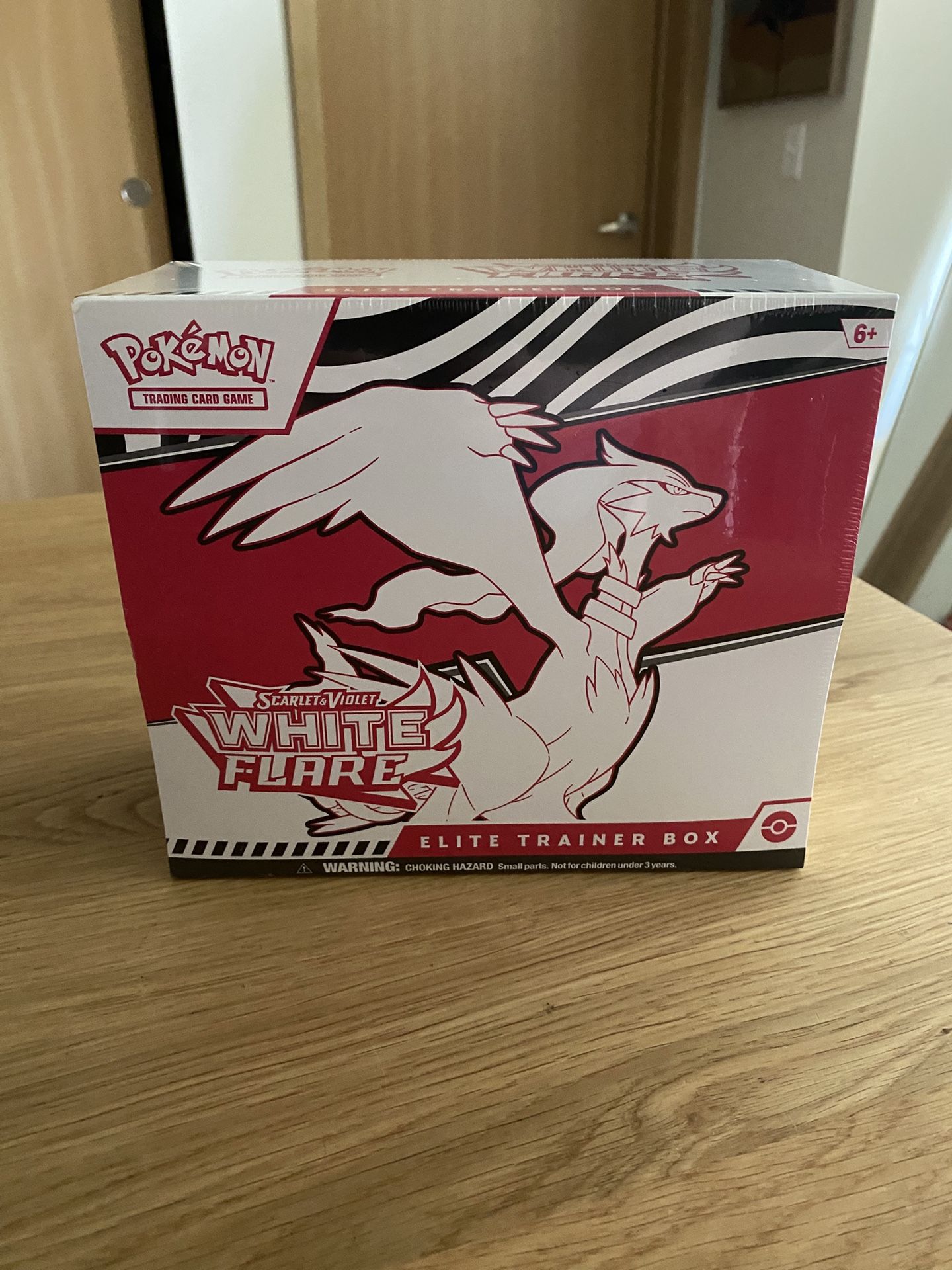 Pokemon Cards Scarlet & Violet White Flare Elite Trainer Box Sealed NIB