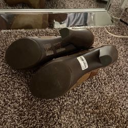 Brand New Clogs 