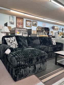 🚚Hot Deal🚚Brand New 2pc Name Brand Sectional Couch $1399, Finance Available, Delivery Available 