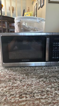 Black+Decker Countertop Microwave