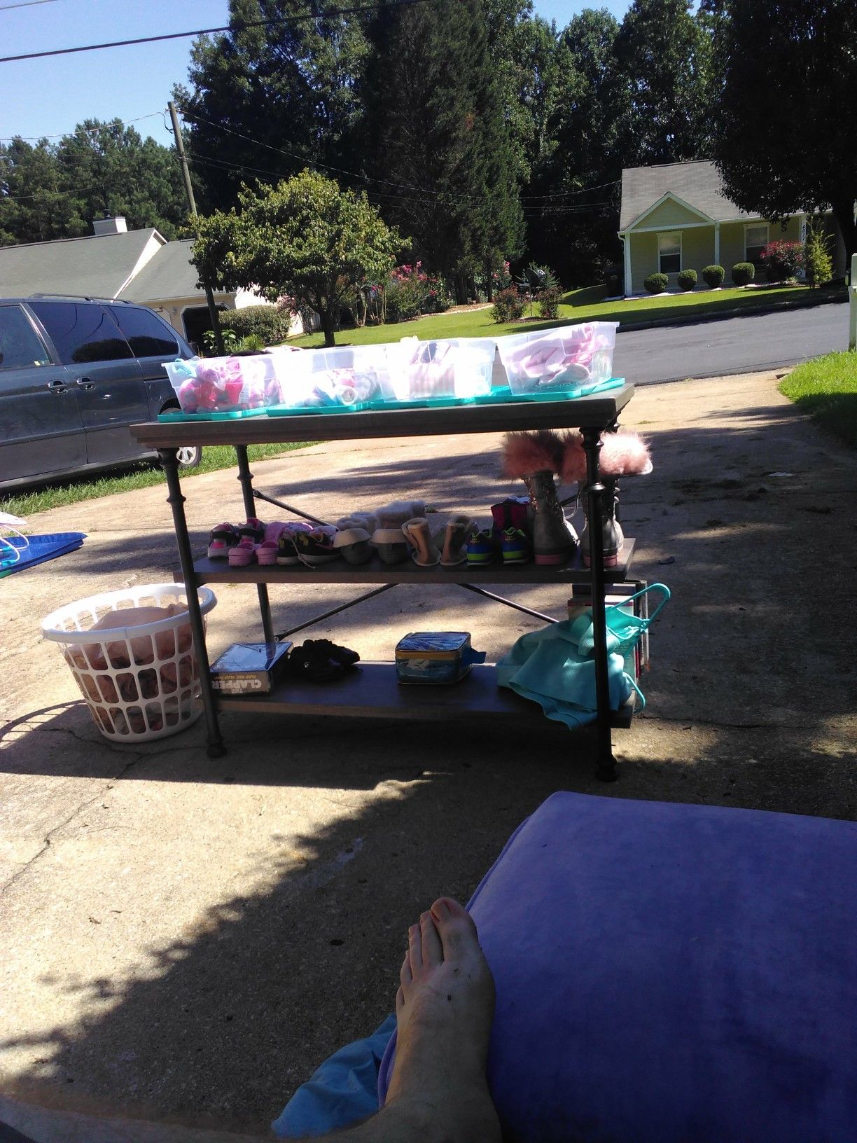 Yard sale today Douglasville Georgia lots of baby girls clothes