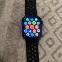 Apple Watch Series 7 – Works Perfectly – Minor Scuffs – Great Deal! Will Negotiate Price