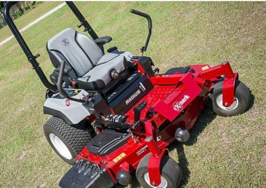 Exmark Radius X Series 60 Inch Lawnmower 