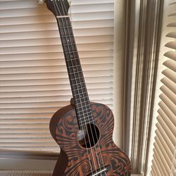 Luna Ukelele