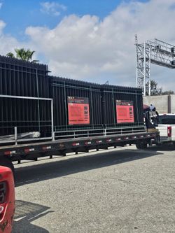 EACH FOR SALE BRAND NEW  FENCES 10'X6' POST AND HARDWARE INCLUDED 
POWDER COATED SURFACE BLACK
EASY TO INSTALLED
HARDWARE AVAILABLE
IDEAL FOR HOUSE,LA