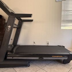 Treadmill Commercial 1750 Nordic track 