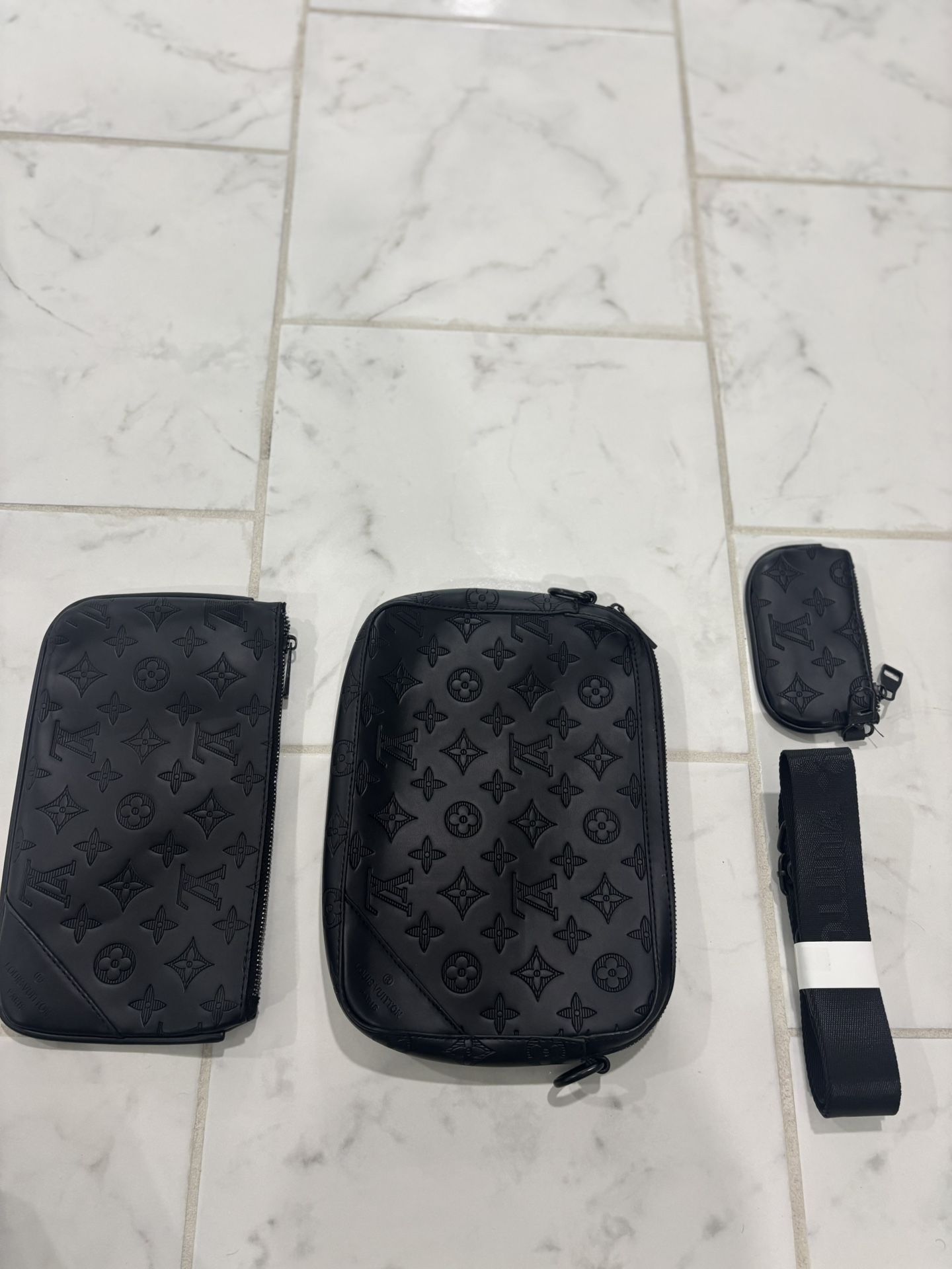 Louis Vuitton Trio Messenger