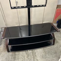 Modern Glass Entertainment Center with Removable TV Mount – 54” Wide