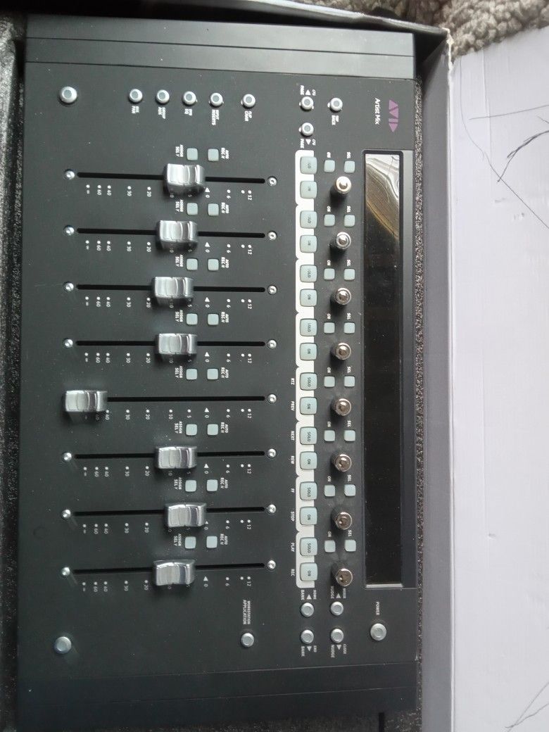 Avid Artist Mix Board