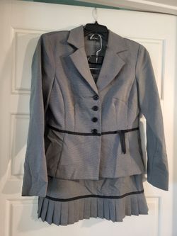 T.Milano Women's Suit
