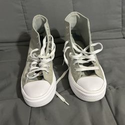 Converse Shoes Hi Top Size 8 Women’s 