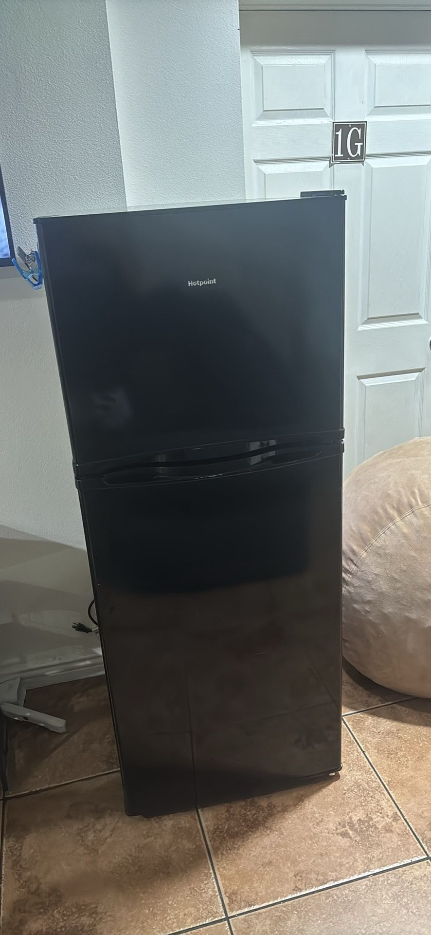 Hotpoint Black Top Freezer Refrigerator – Great Condition!