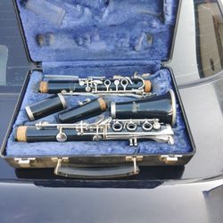 Selmer Bundy Cl300 Clarinet