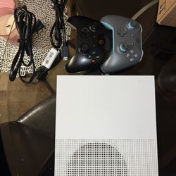 Xbox One S With 2 Remotes And HDMI Cable 