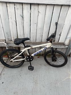 Bmx bike White general Lee dk 20 by 1.95 tires