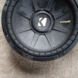 Kicker Comp S Subs
