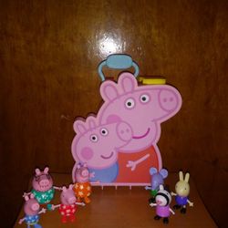 7 Peppa Pig Figures & Carring Case