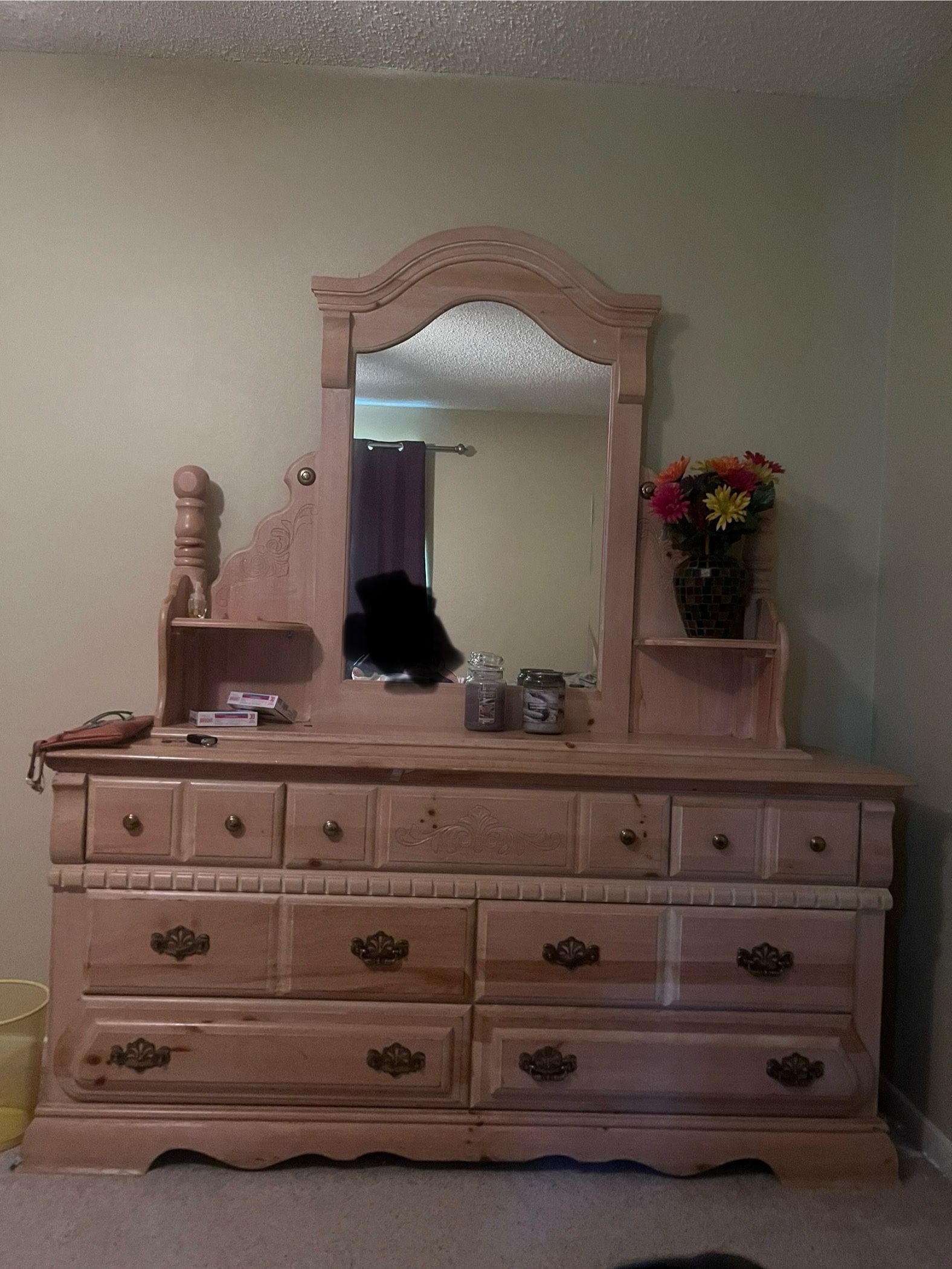 Solid Pine Dresser with Mirror – Rustic Style