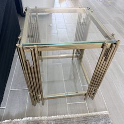 2 end Tables Worth 1000