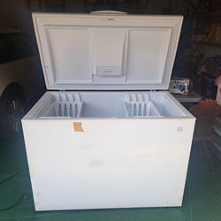 Kenmore 16 Cubic Feet Chest Freezer