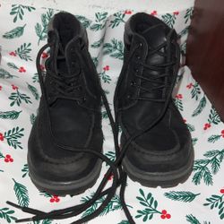 Boys Boots Size 2.5