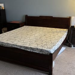King sized Bed with Mattress