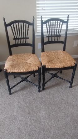 Wooden chair with vintage look