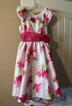 Size 8 girls pink flower dress