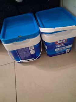 2 25 lbs Buckets chlorine tablets
