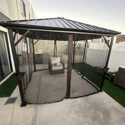 New In Box Outdoor Metal Gazebo 10x10 