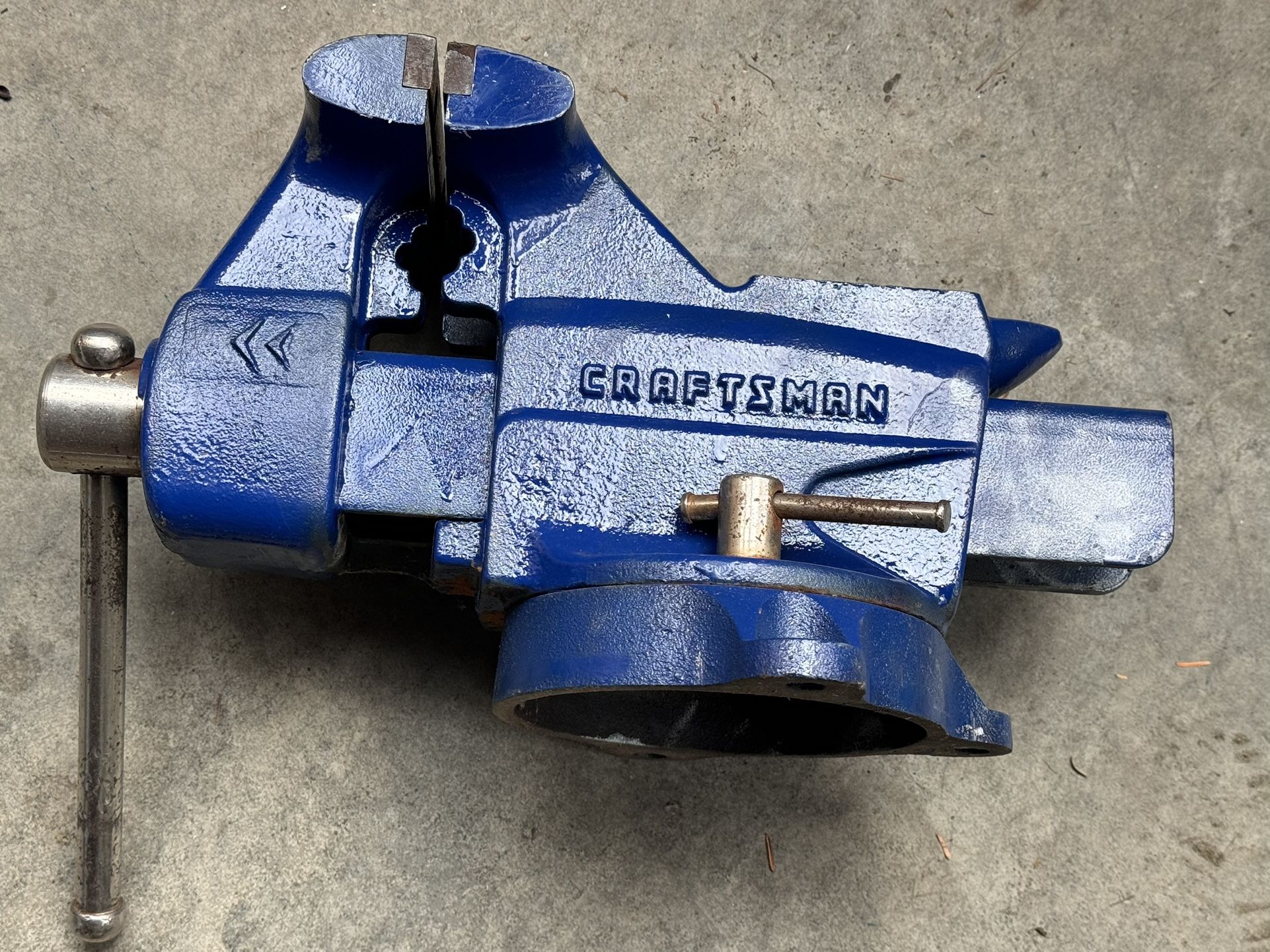 Cast Iron 1950s restored big Craftsman blacksmith’s bench vise 5-inch jaws opens 6 1/2 inches