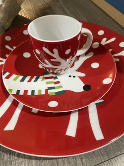 Crate & Barrel Christmas Plates 