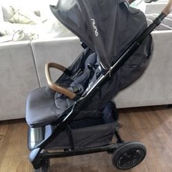 Nuna Tavo Stroller in Caviar 