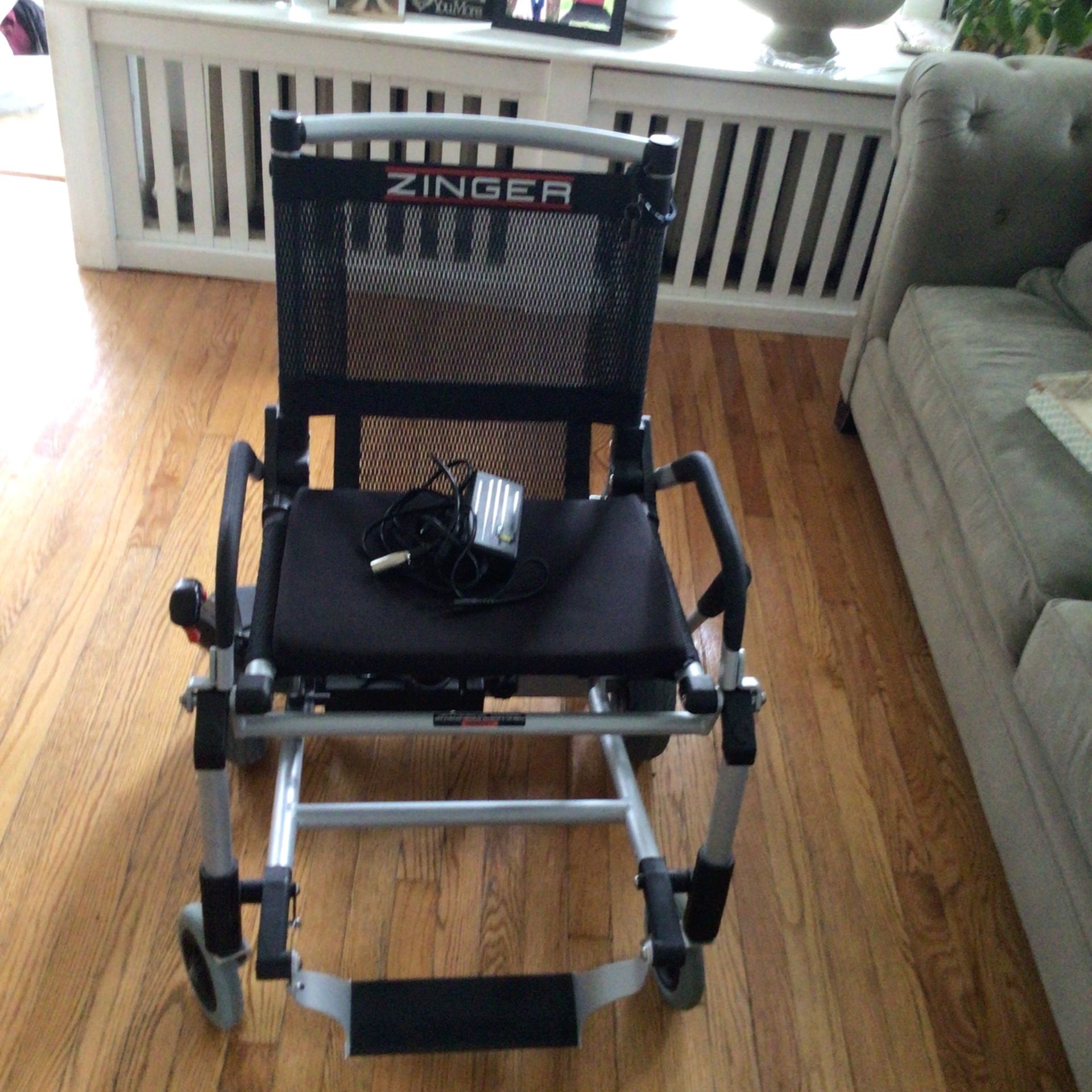 Zinger Wheel Chair