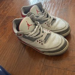 Jordan 3 Fire Red Size 7y