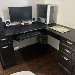 L-shape Desk, Black Color