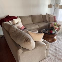 Large sectional couch MUST GO TODAY !!