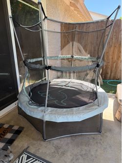 60” mini trampoline with enclosure