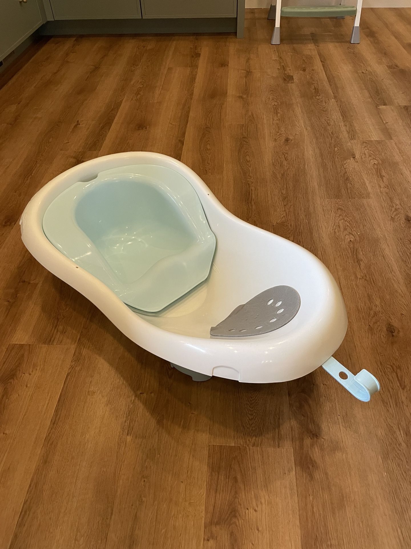 Fisher-Price™ Baby to Toddler Bath